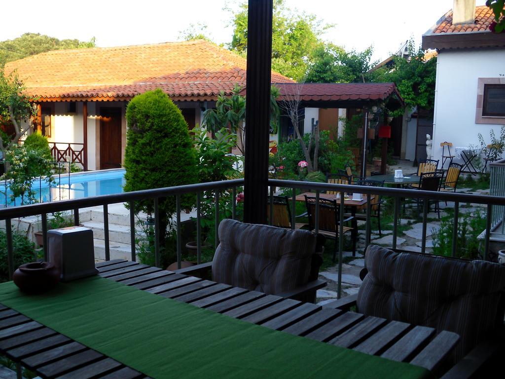 Akropolis Guest House 베르가마 외부 사진