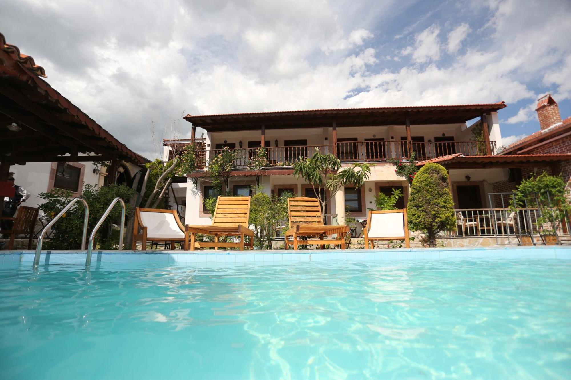 Akropolis Guest House 베르가마 외부 사진