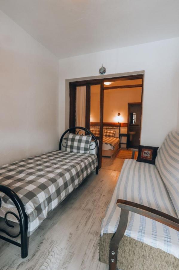 Akropolis Guest House 베르가마 외부 사진
