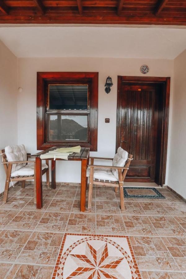 Akropolis Guest House 베르가마 외부 사진