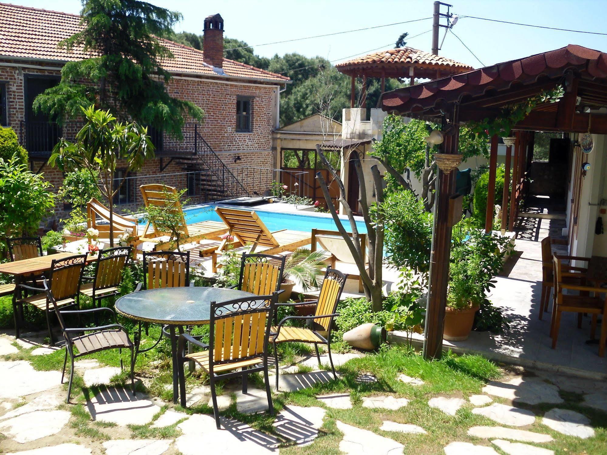 Akropolis Guest House 베르가마 외부 사진
